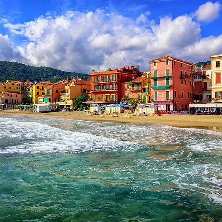 Apartament Tre Balconi Sul Mare Front Sea - Happy